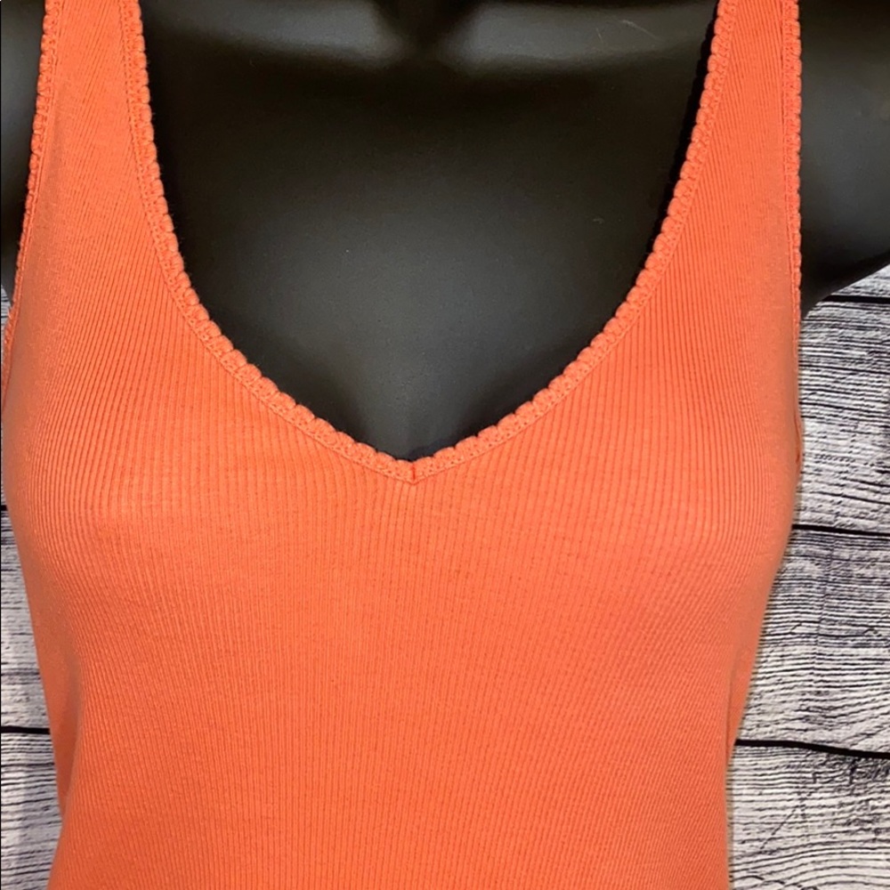 Express Delicate Double V tank - Picture 6 of 14